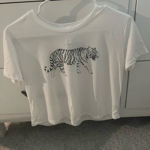 Tiger top so cute and perfect for game day